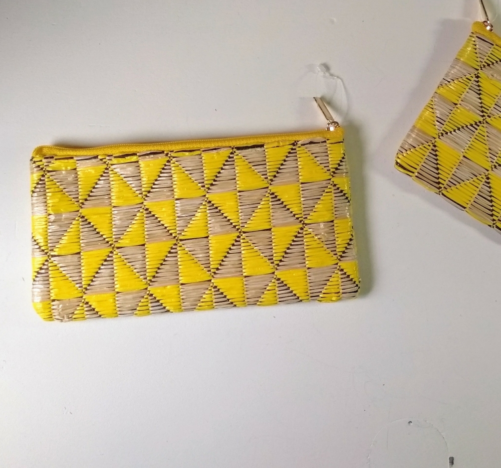 🆕 One Geometric Woven Straw, Thin Pouch 👝 - Picture 5 of 16